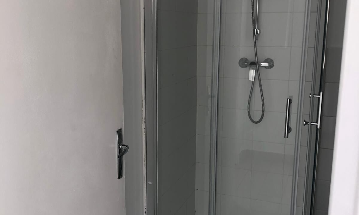 Photo of Bathroom in Saint-Gratien