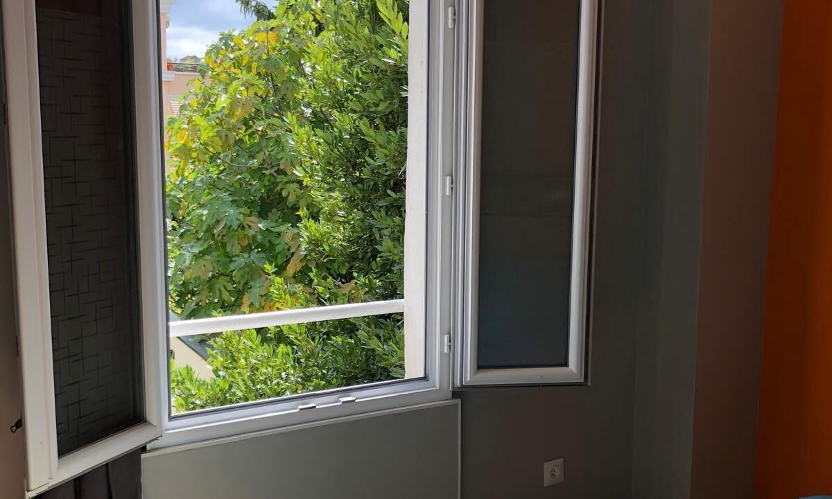 Photo of Bedroom in Saint-Gratien