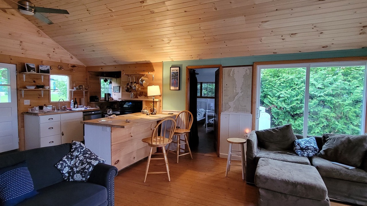 Photo of Livingroom in North Ferrisburgh