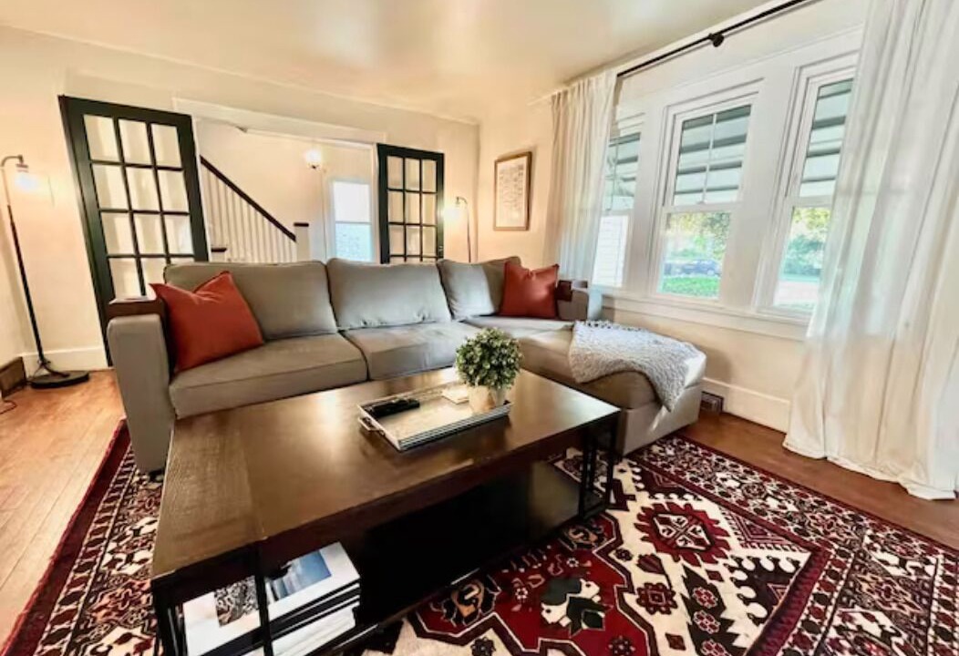 Photo of Livingroom in Keller Park