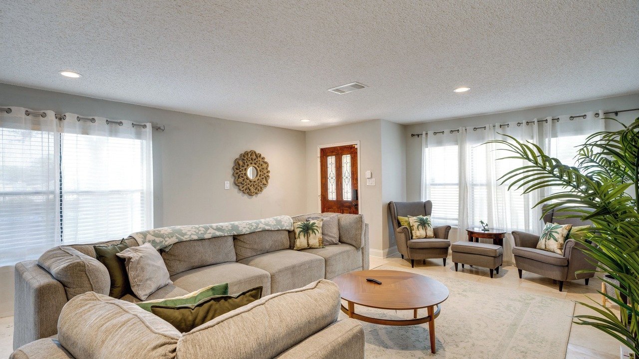Photo of Livingroom in North San Antonio - SAT