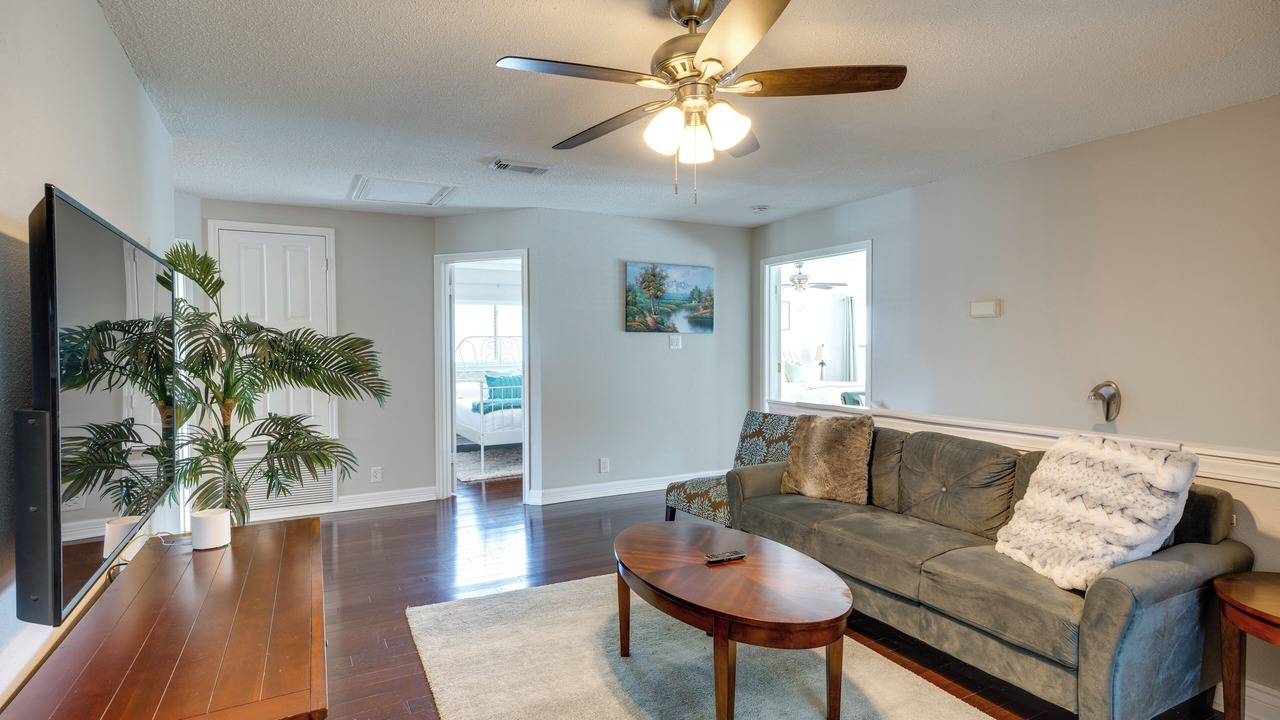 Photo of Livingroom in North San Antonio - SAT