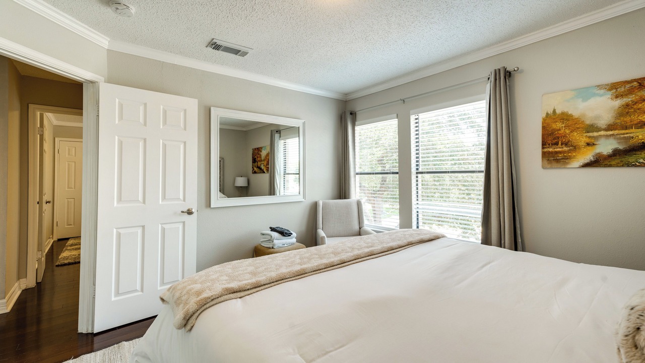 Photo of Bedroom in North San Antonio - SAT