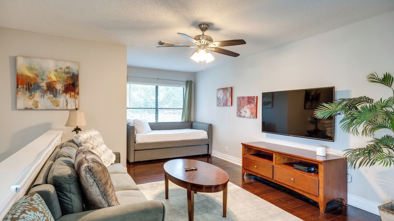 Photo of Bedroom in North San Antonio - SAT