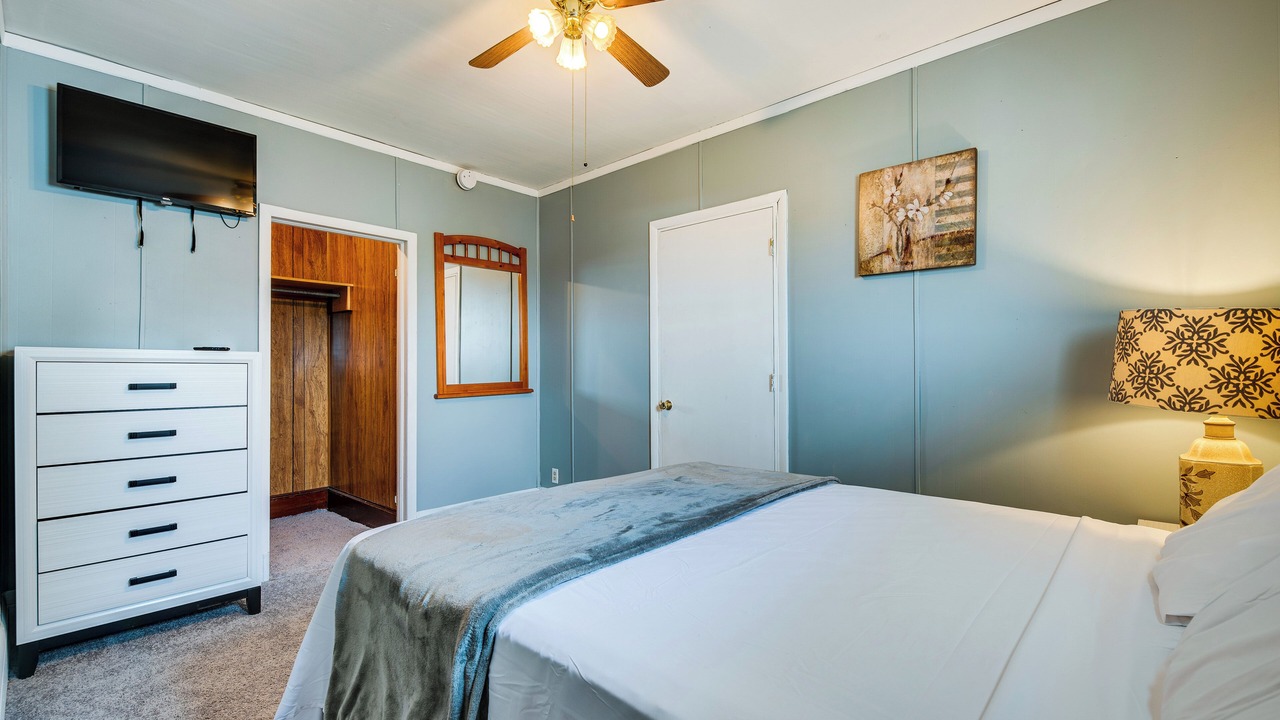 Photo of Bedroom in Bath