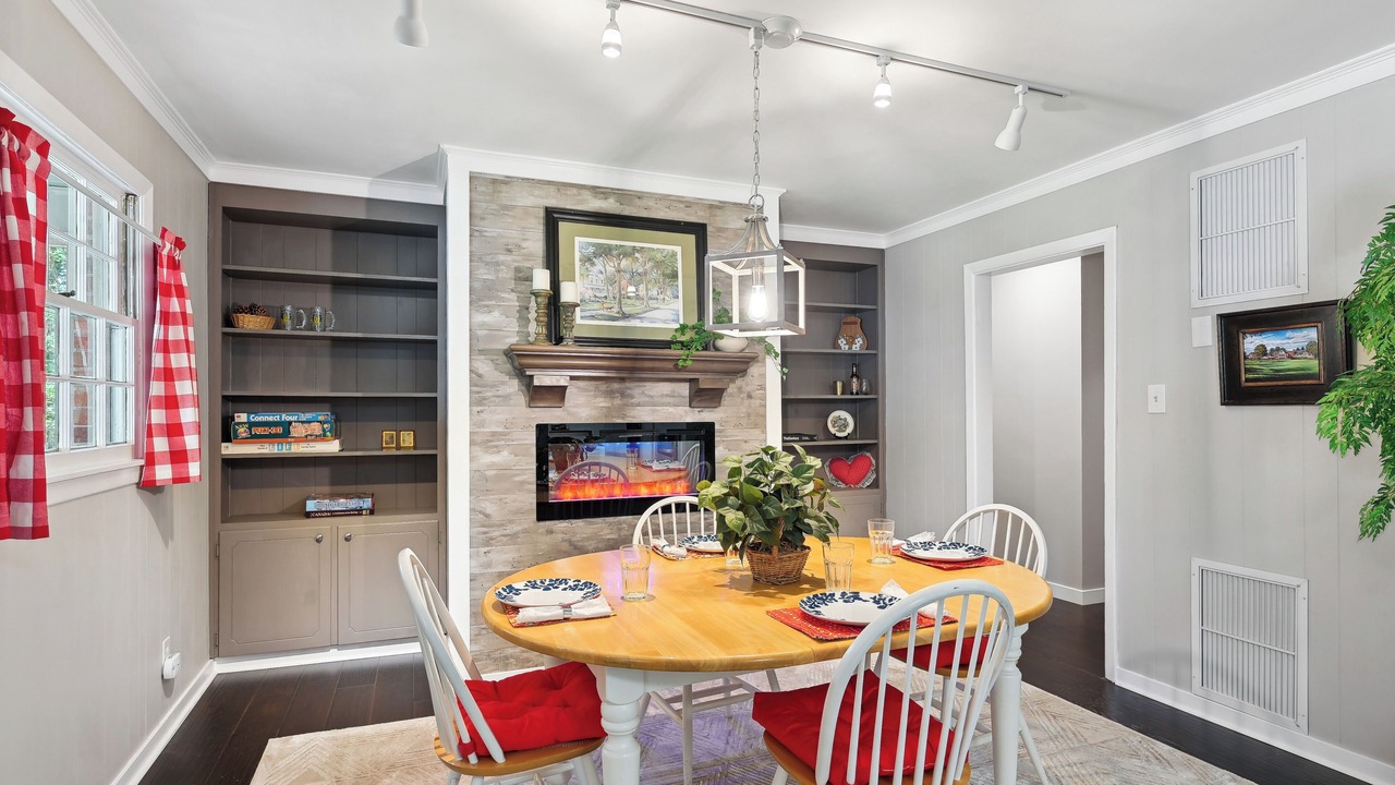 Photo of Livingroom in Greensboro