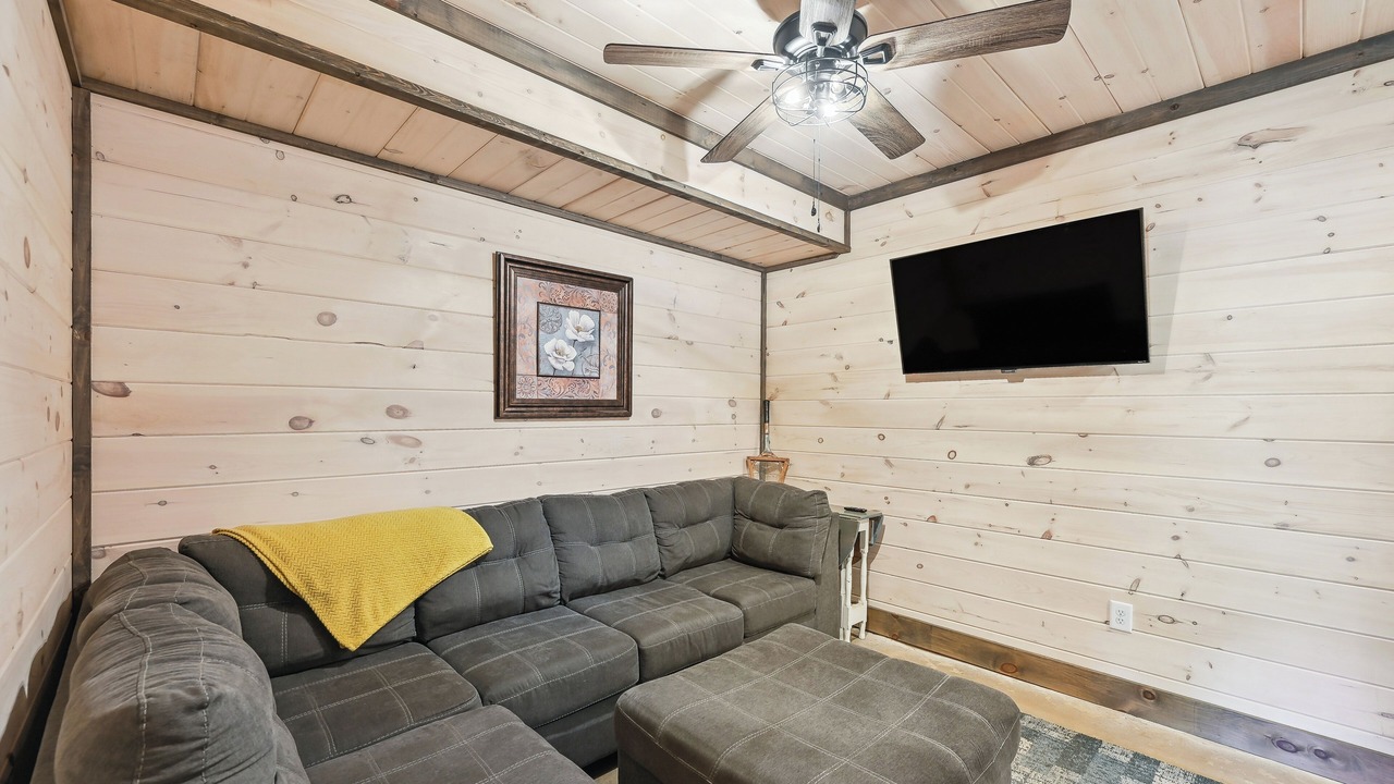 Photo of Bedroom in Burks Fork