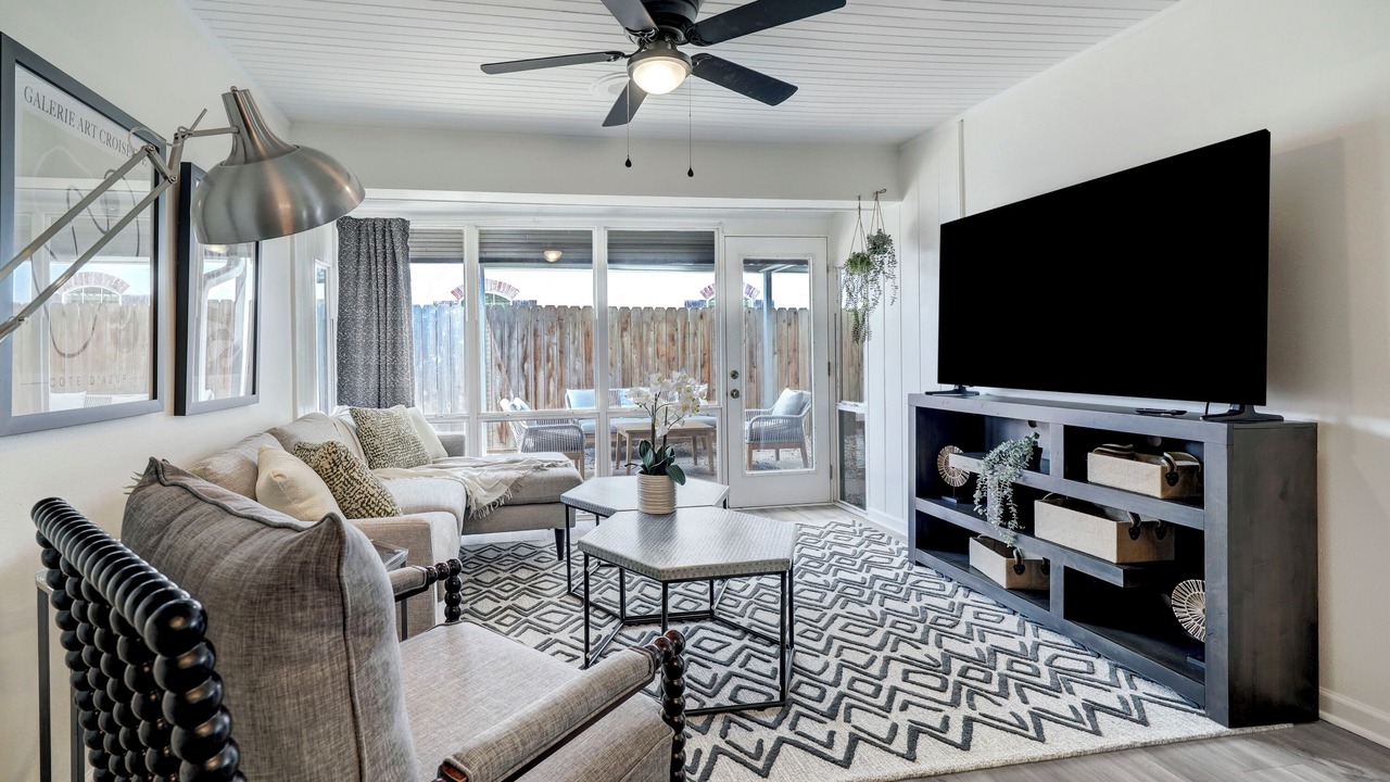 Photo of Livingroom in Houston