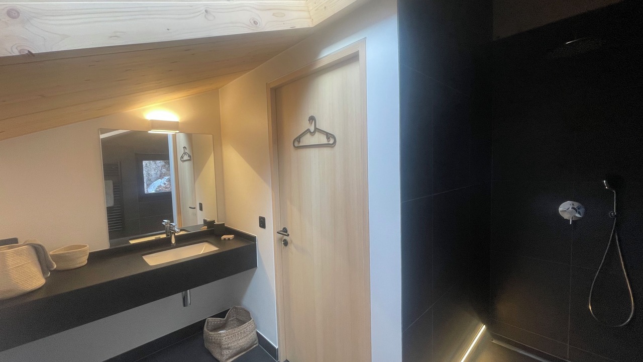 Photo of Bathroom in Saint-Pierre-de-Clages
