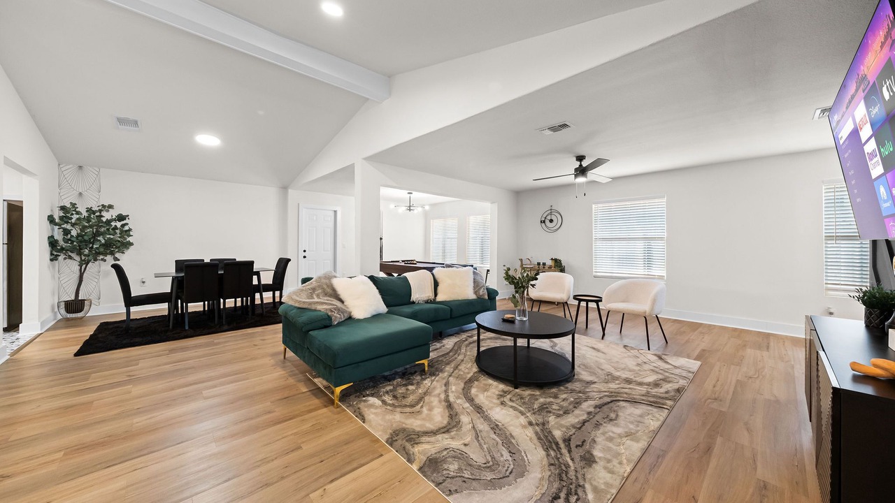 Photo of Livingroom in North San Antonio - SAT
