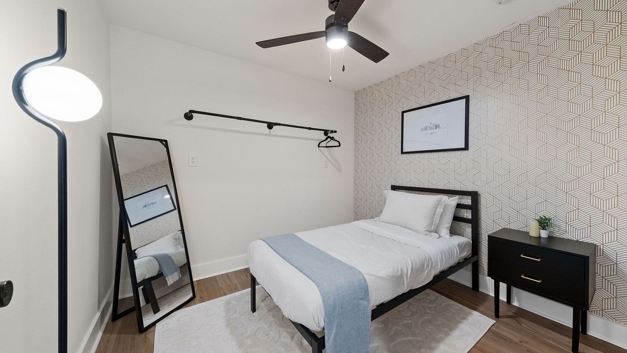 Photo of Bedroom in North San Antonio - SAT