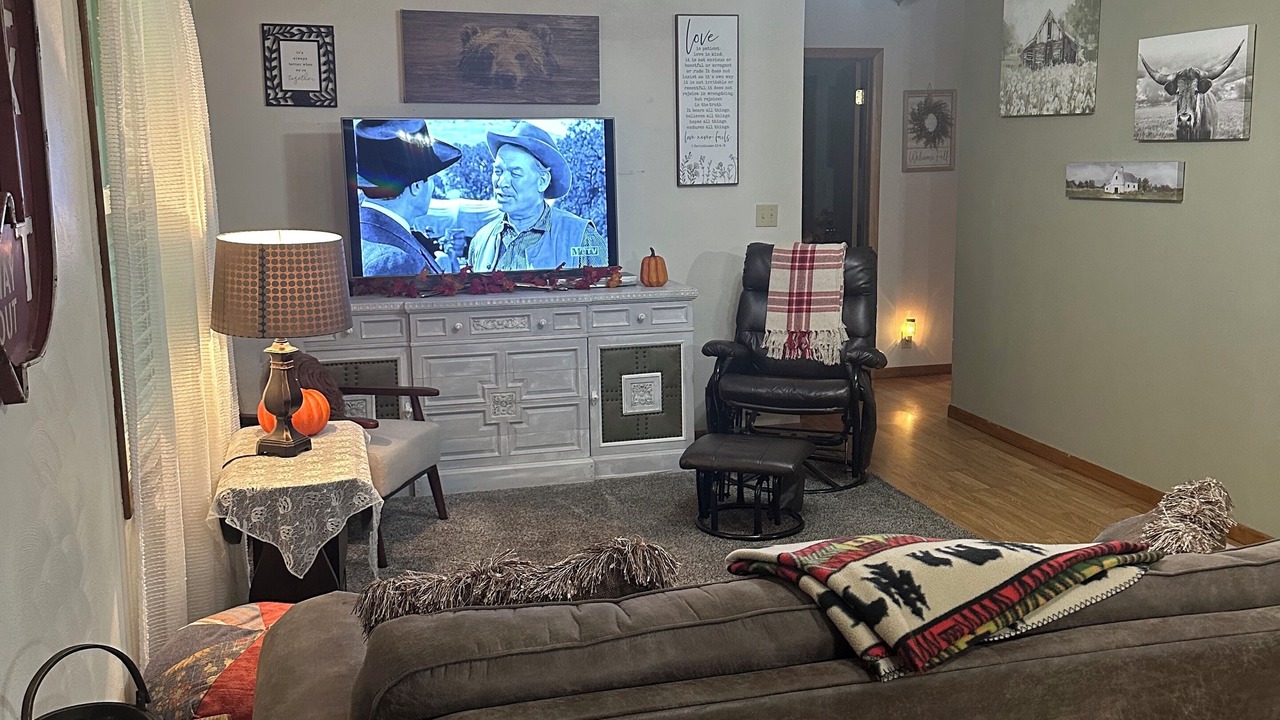 Photo of Livingroom in Marshall