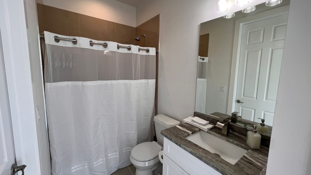 Photo of Bathroom in Jacarandas