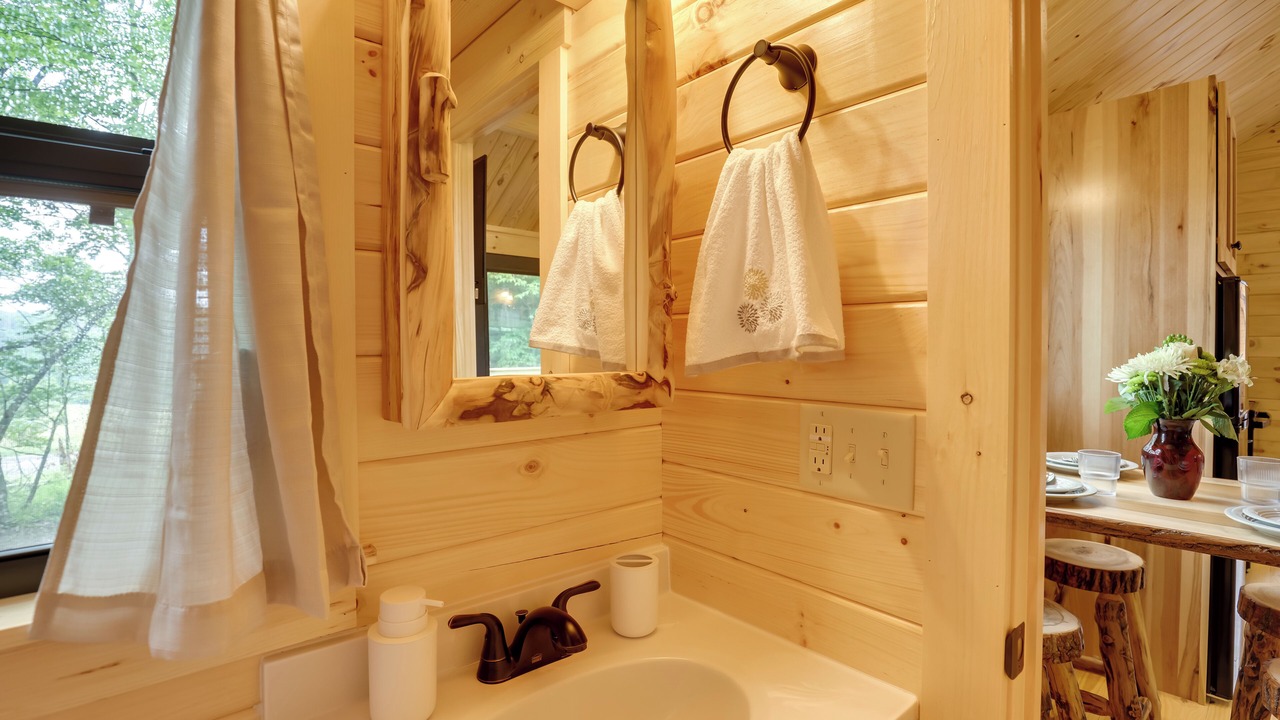 Photo of Bathroom in Cowanesque