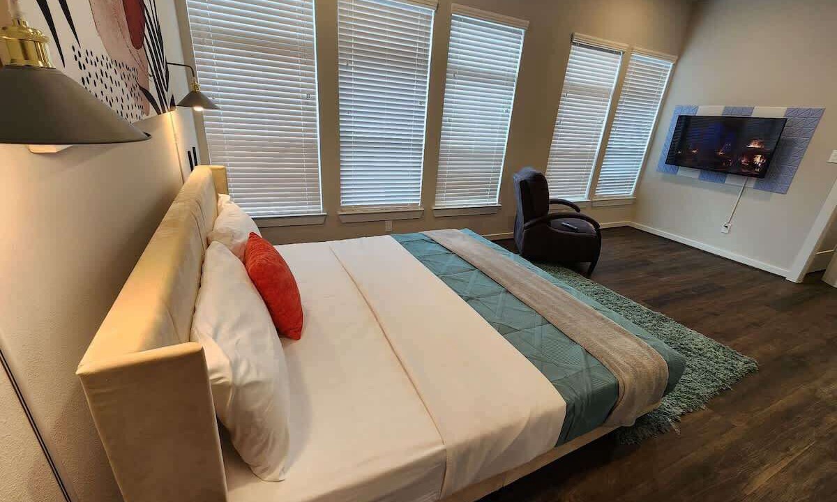 Photo of Others in Houston