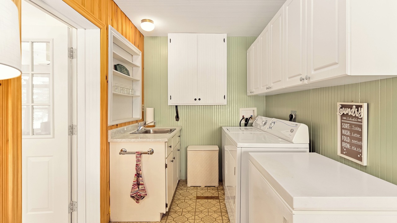 Photo of Bedroom in Bracebridge