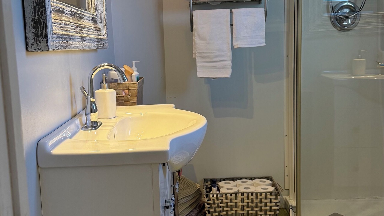 Photo of Bathroom in Eastern Passage