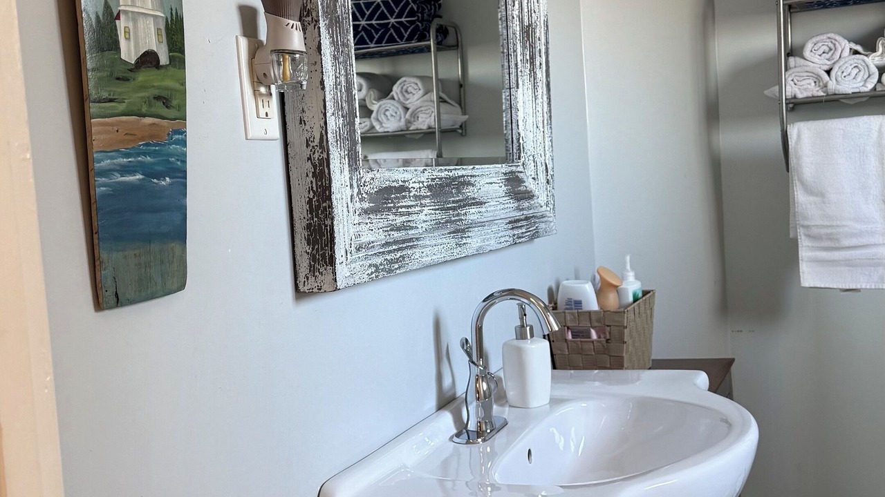 Photo of Bathroom in Eastern Passage