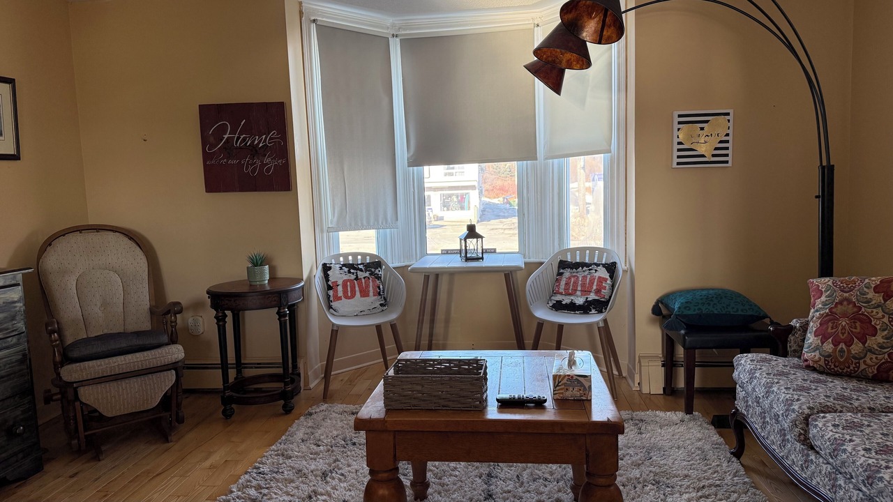 Photo of Livingroom in Eastern Passage