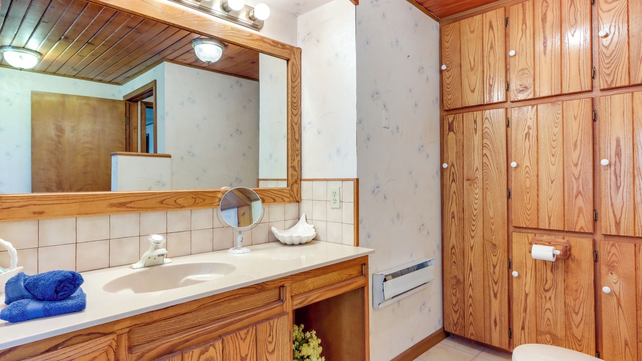 Photo of Bathroom in Weaubleau