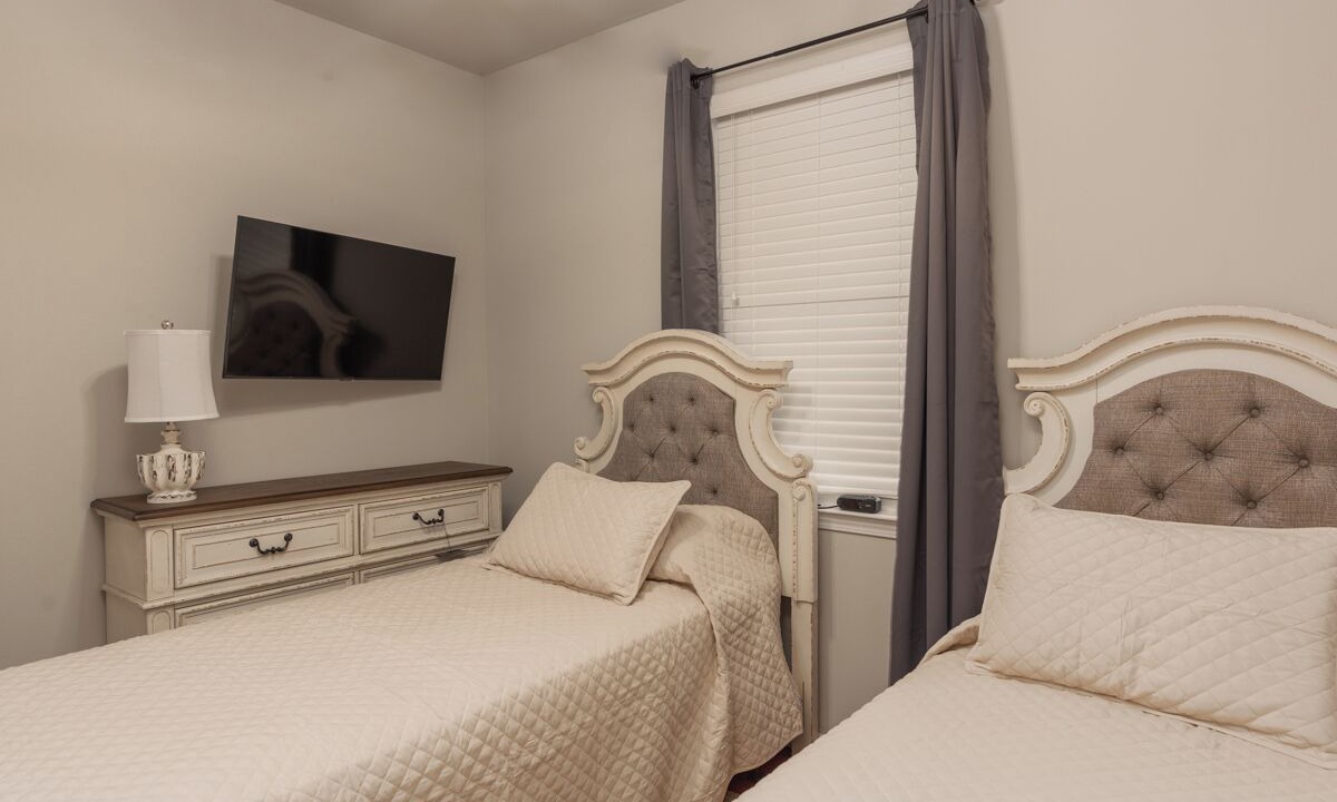 Photo of Bedroom in Starkville