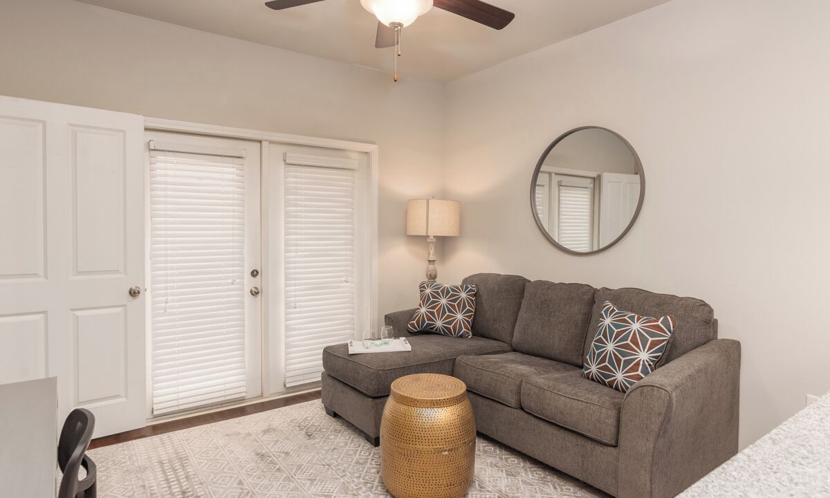 Photo of Livingroom in Starkville