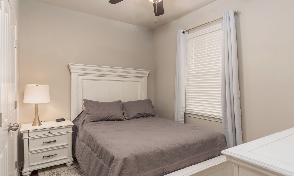 Photo of Bedroom in Starkville