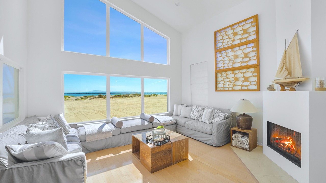 Photo of Livingroom in Hollywood