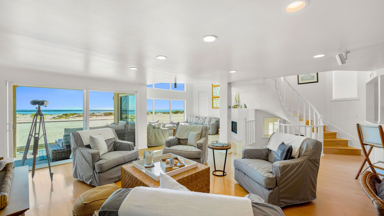 Photo of Livingroom in Hollywood