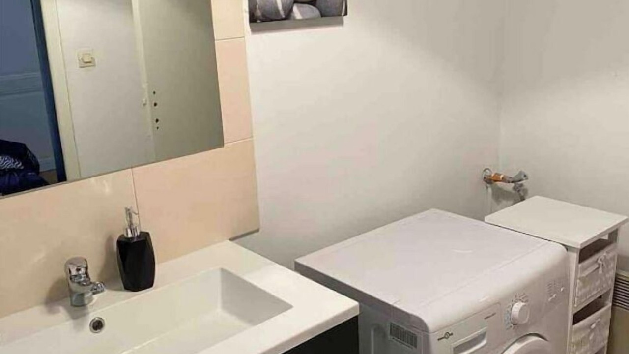 Photo of Bathroom in Comedie