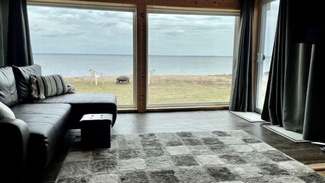 Photo of Livingroom in Houghton Lake