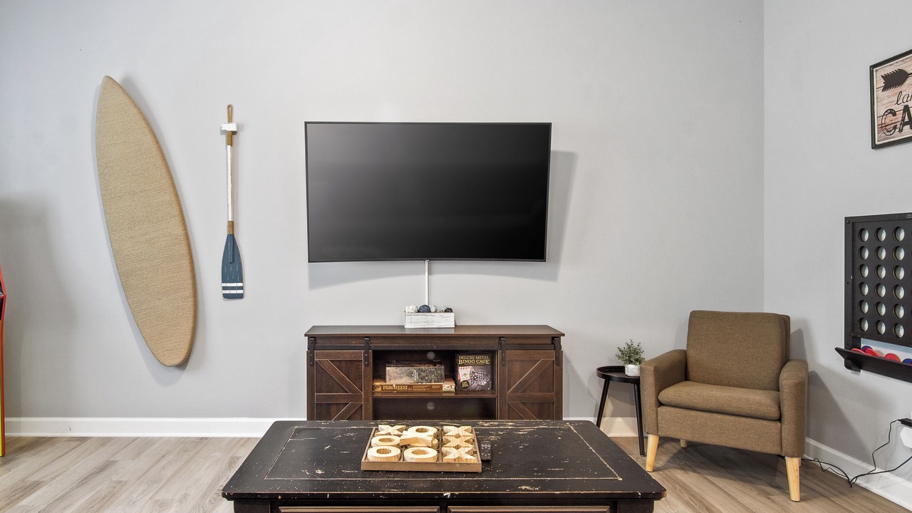 Photo of Livingroom in Eatons Crossing