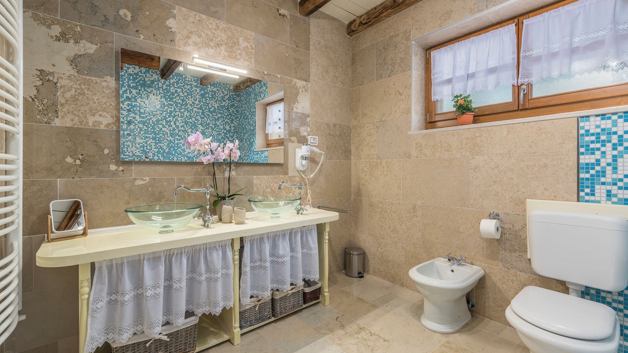Photo of Bathroom in Heki