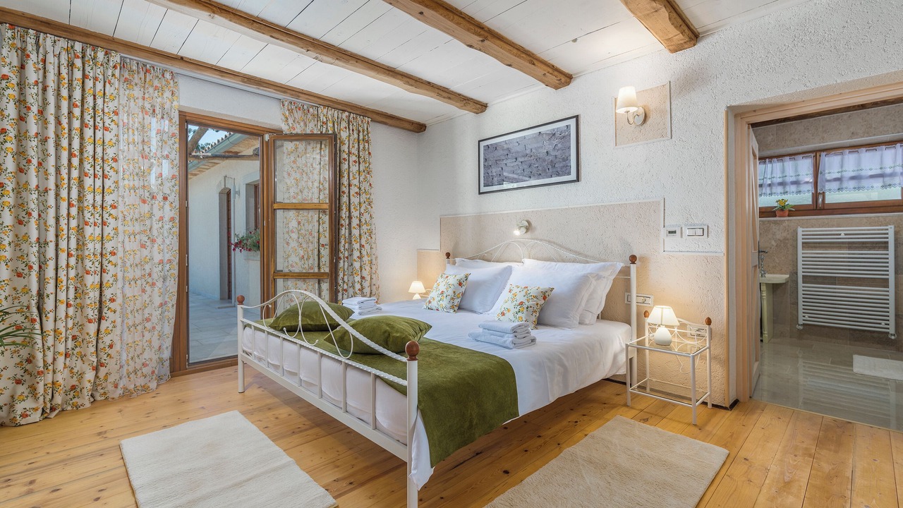 Photo of Bedroom in Heki