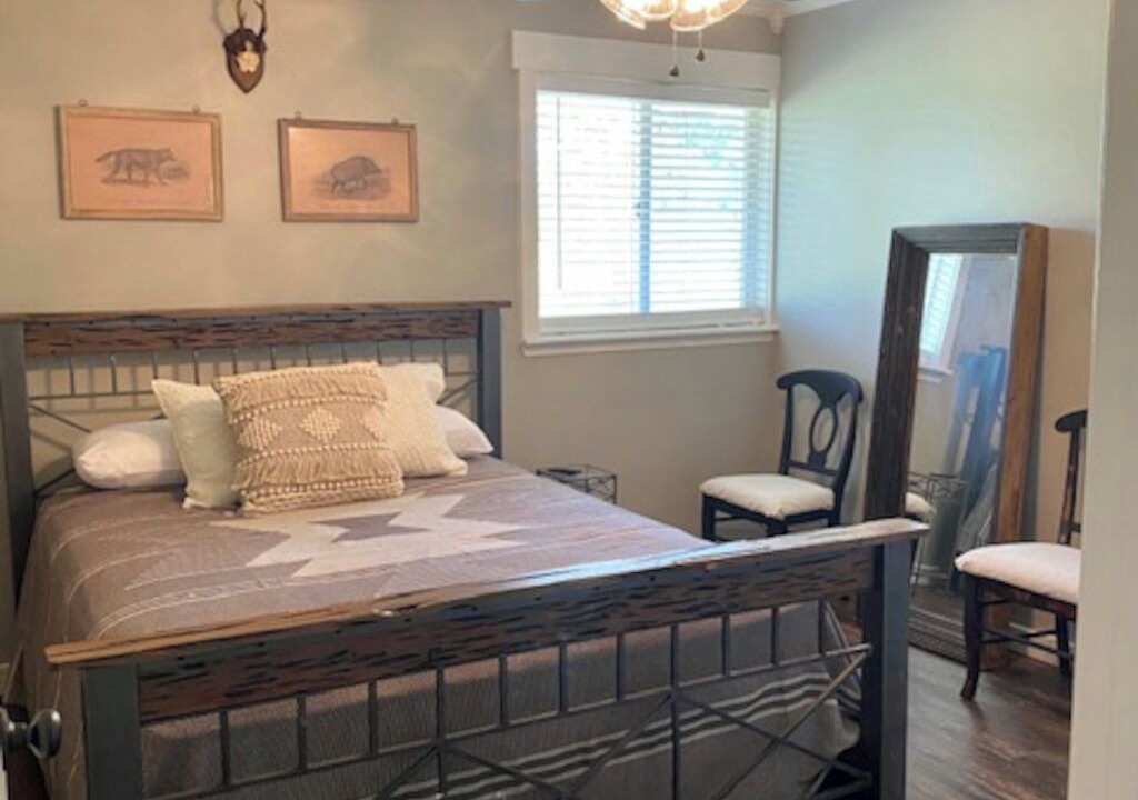 Photo of Bedroom in Ledbetter