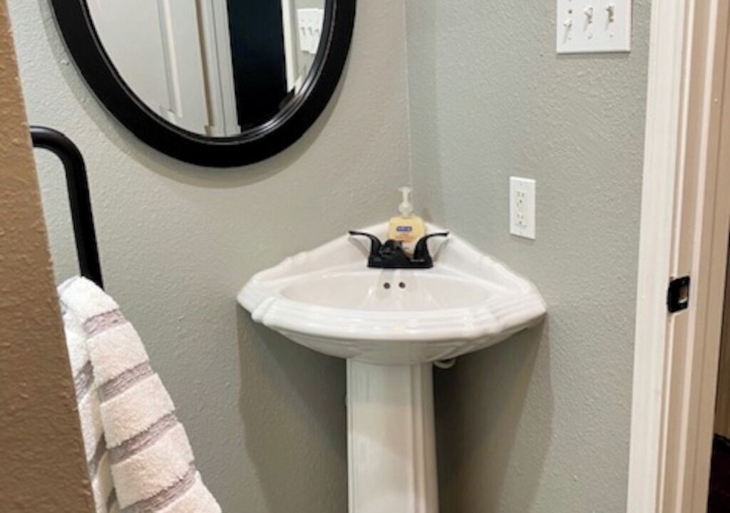 Photo of Bathroom in Ledbetter