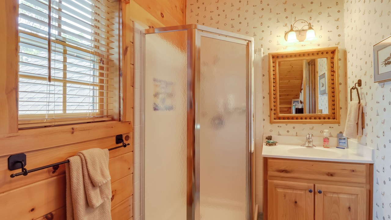 Photo of Bathroom in Vinita