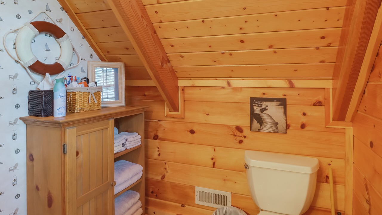 Photo of Bathroom in Vinita