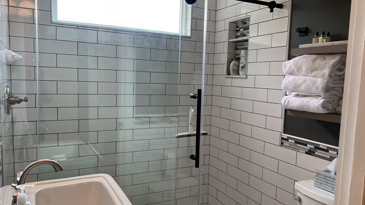 Photo of Bathroom in Greeneville