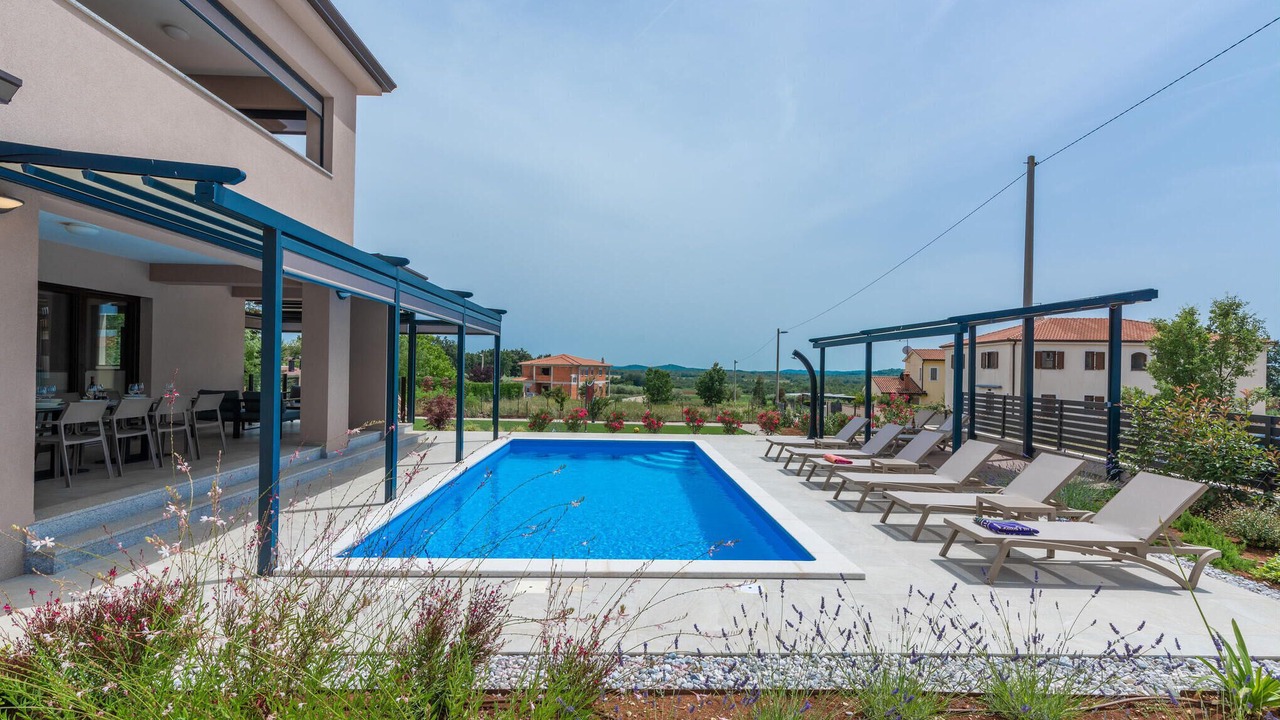 Photo of Outdoor in Kadumi