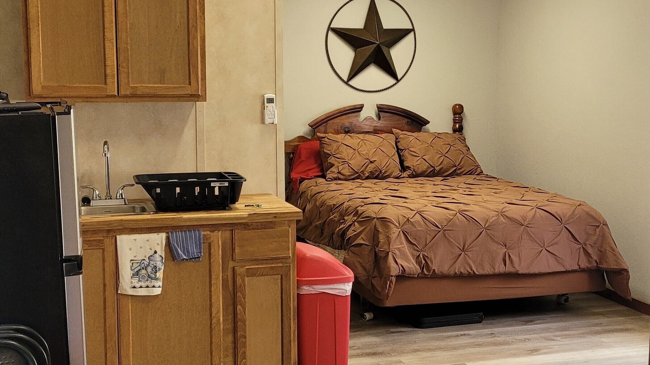 Photo of Bedroom in Broaddus