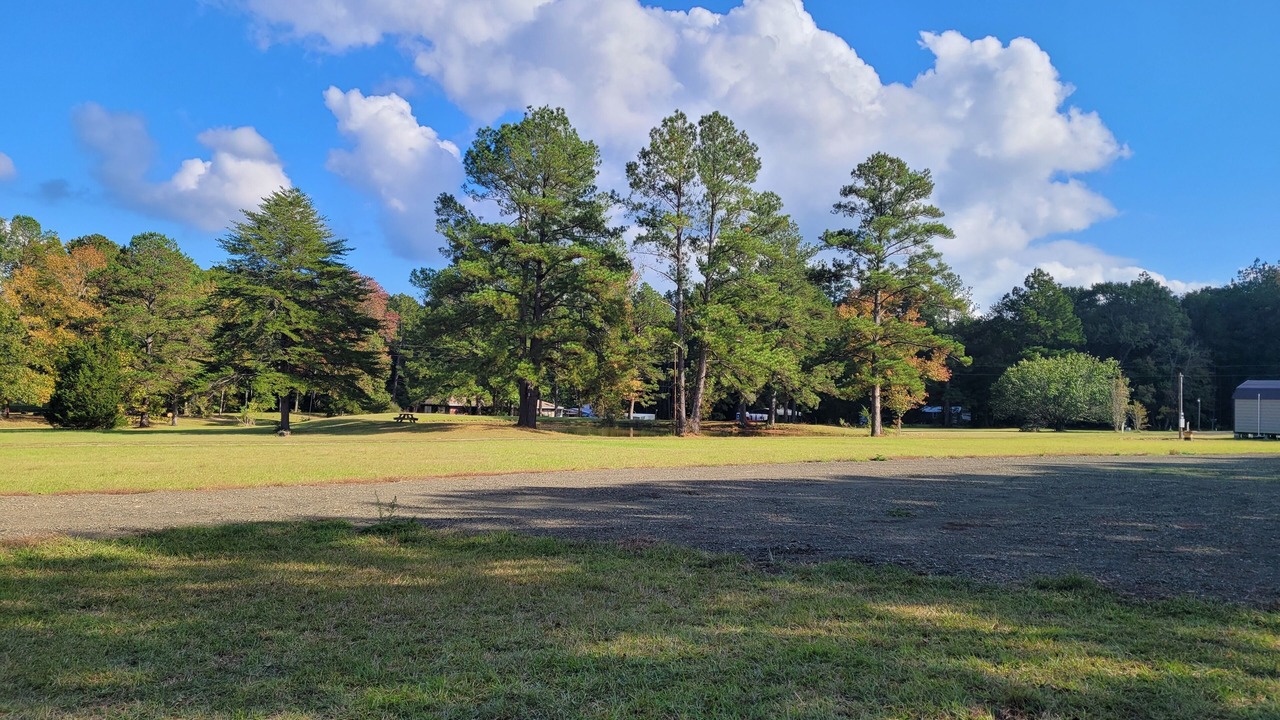 Photo of Outdoor in Broaddus