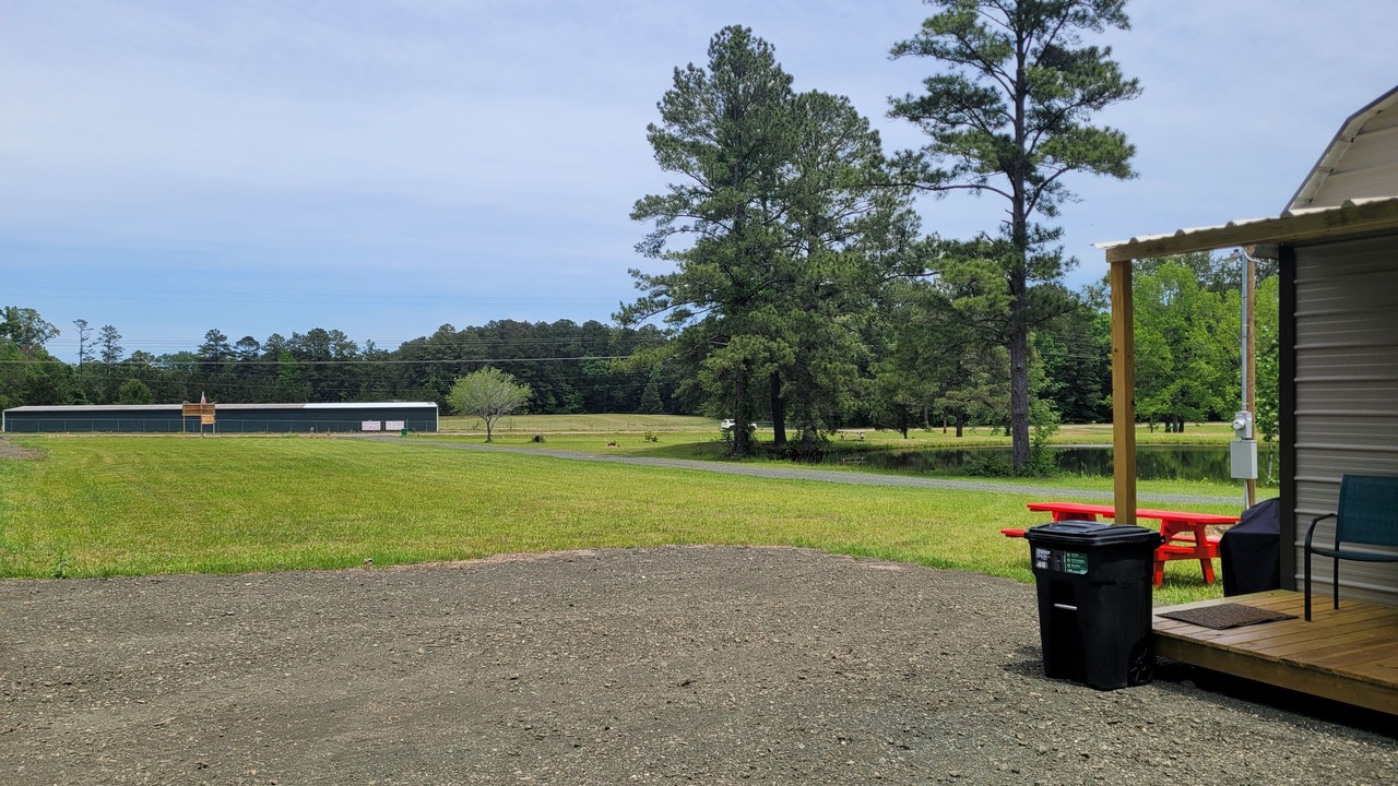 Photo of Outdoor in Broaddus