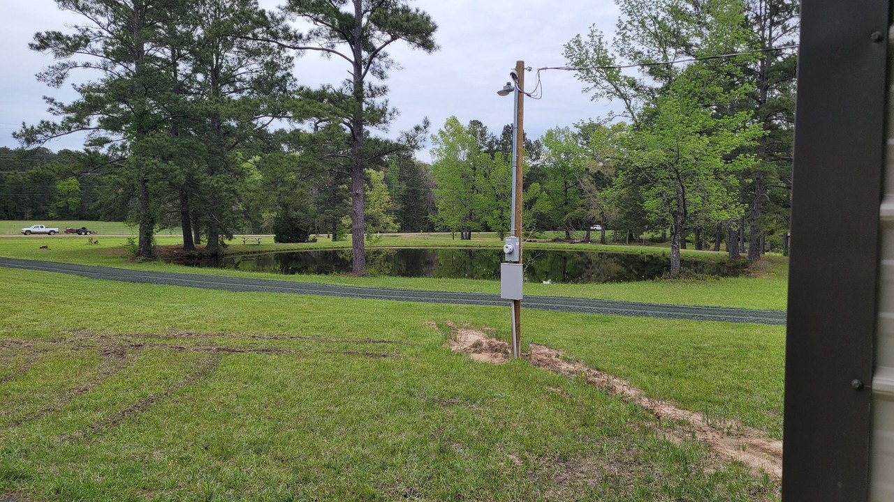 Photo of Outdoor in Broaddus