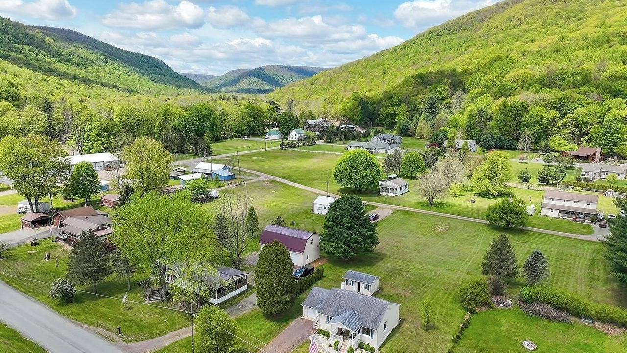 Photo of Outdoor in Benton