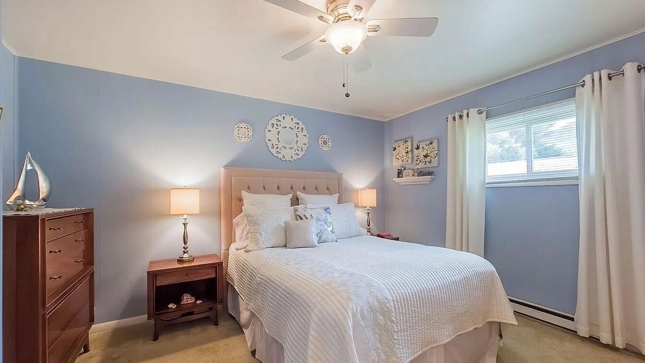 Photo of Bedroom in Benton