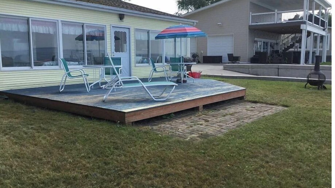 Photo of Patio Balcony in Town of Somerset
