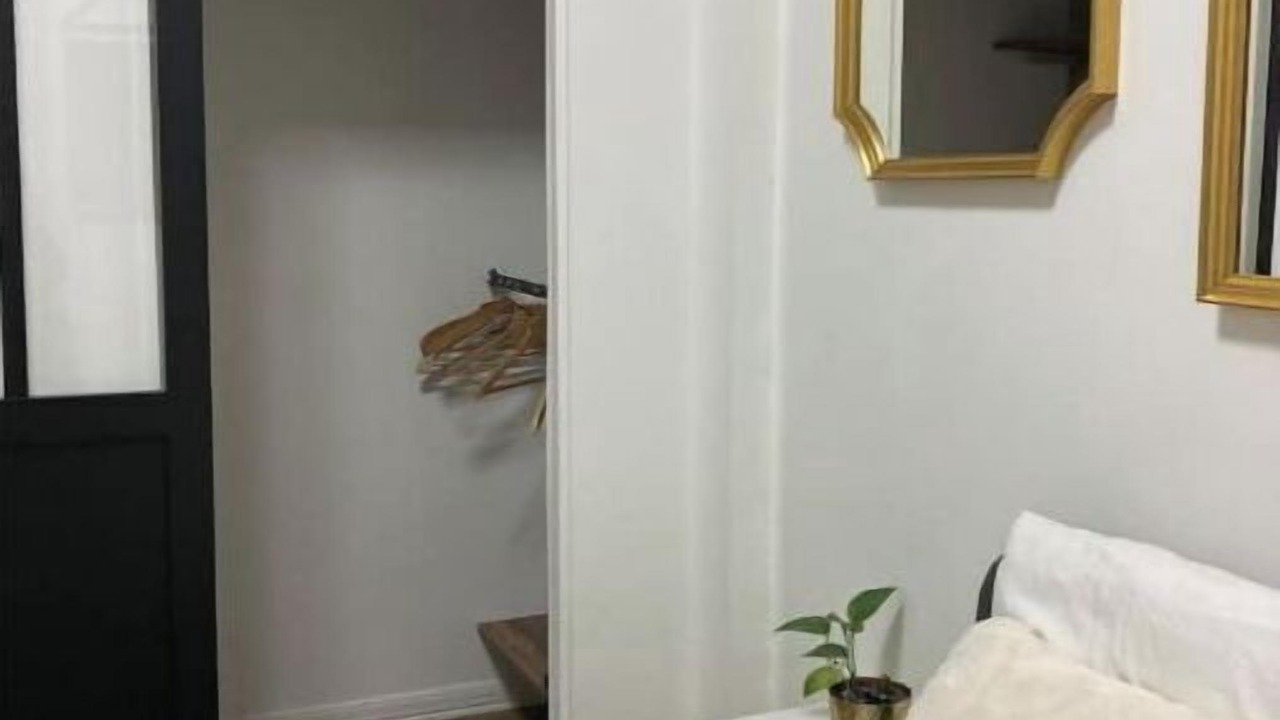 Photo of Bedroom in Reims City Centre