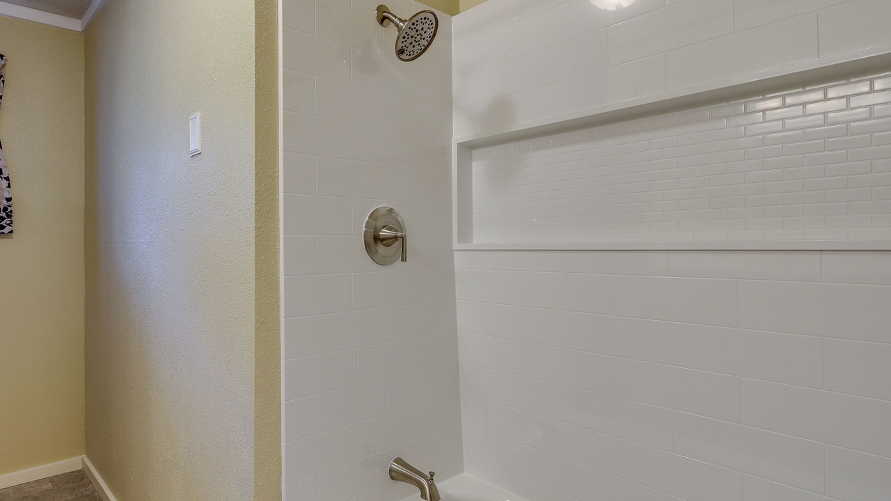 Photo of Bathroom in Maysville