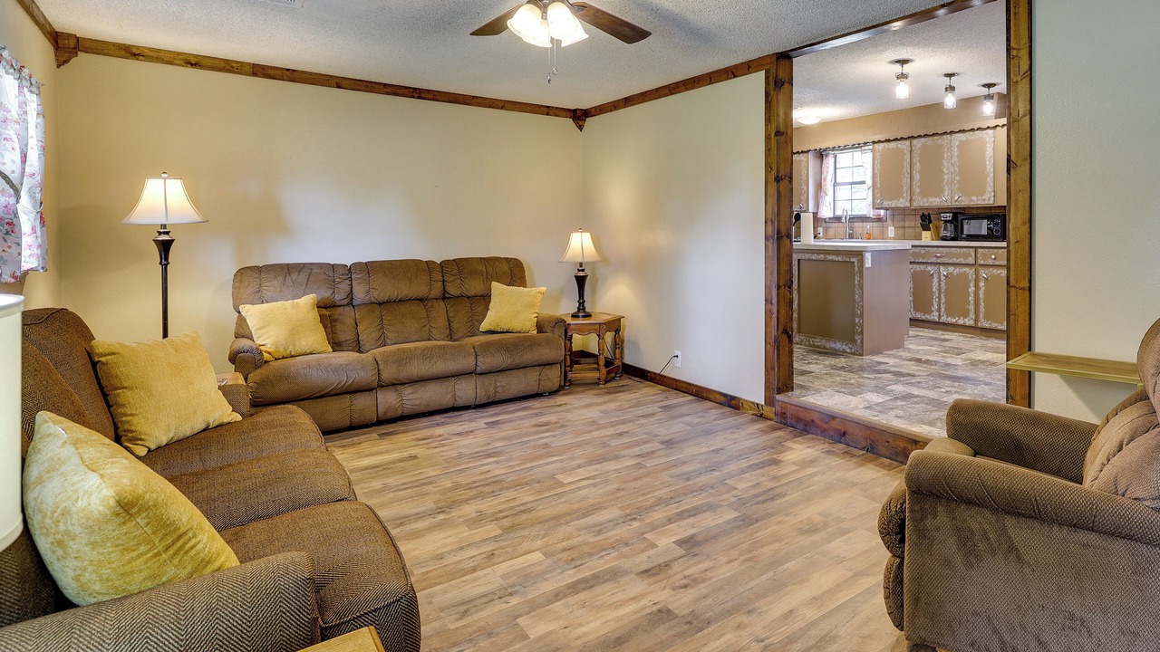 Photo of Livingroom in Maysville